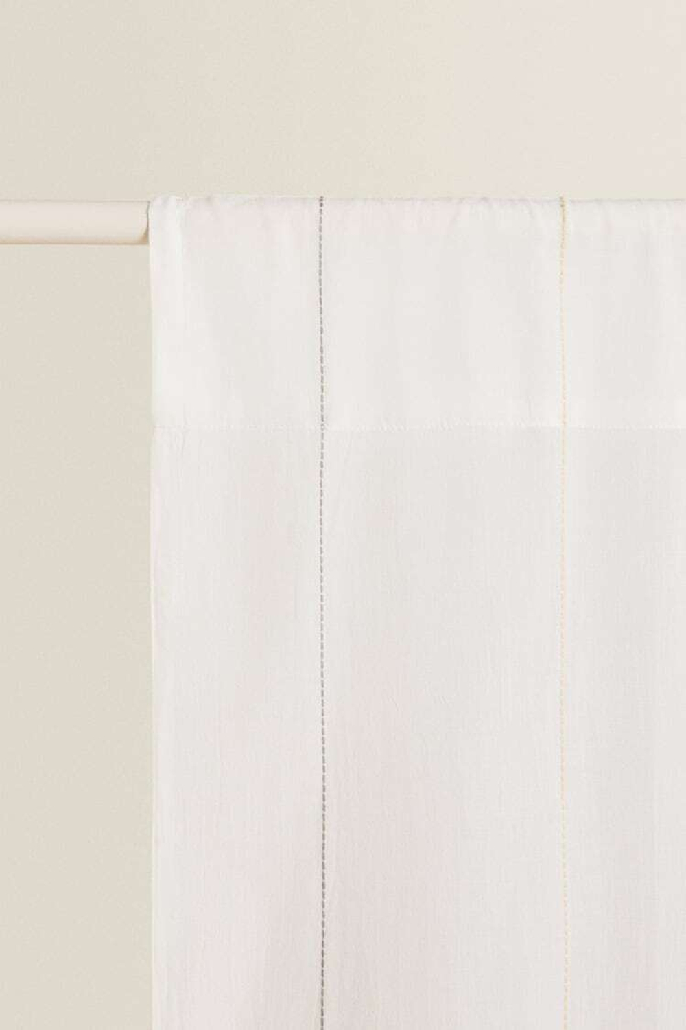 ZARA HOME ЗАНАВЕСКА С ПОМПОНАМИ, ЭКРЮ