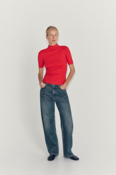 ФУТБОЛКА С ВОРОТНИКОМ-СТОЙКОЙ И ПУГОВИЦАМИ — ZARA