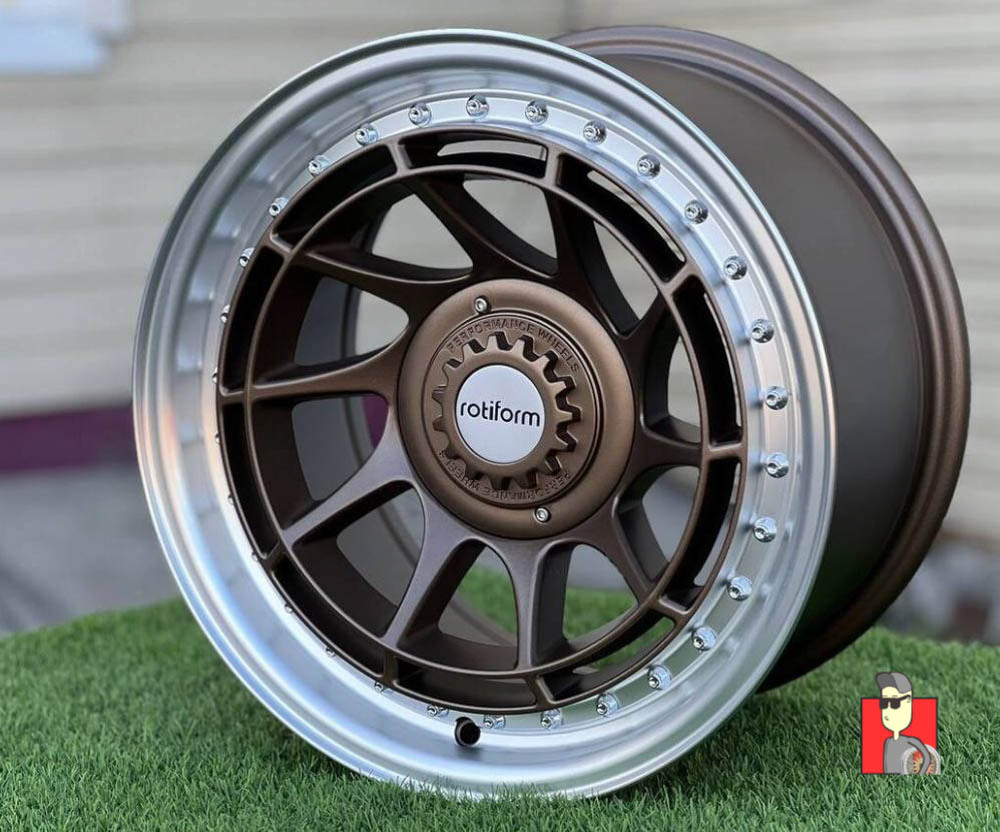 Комплект дисков Rotiform YVR 15x8.25 et10 4x100/4x114.3