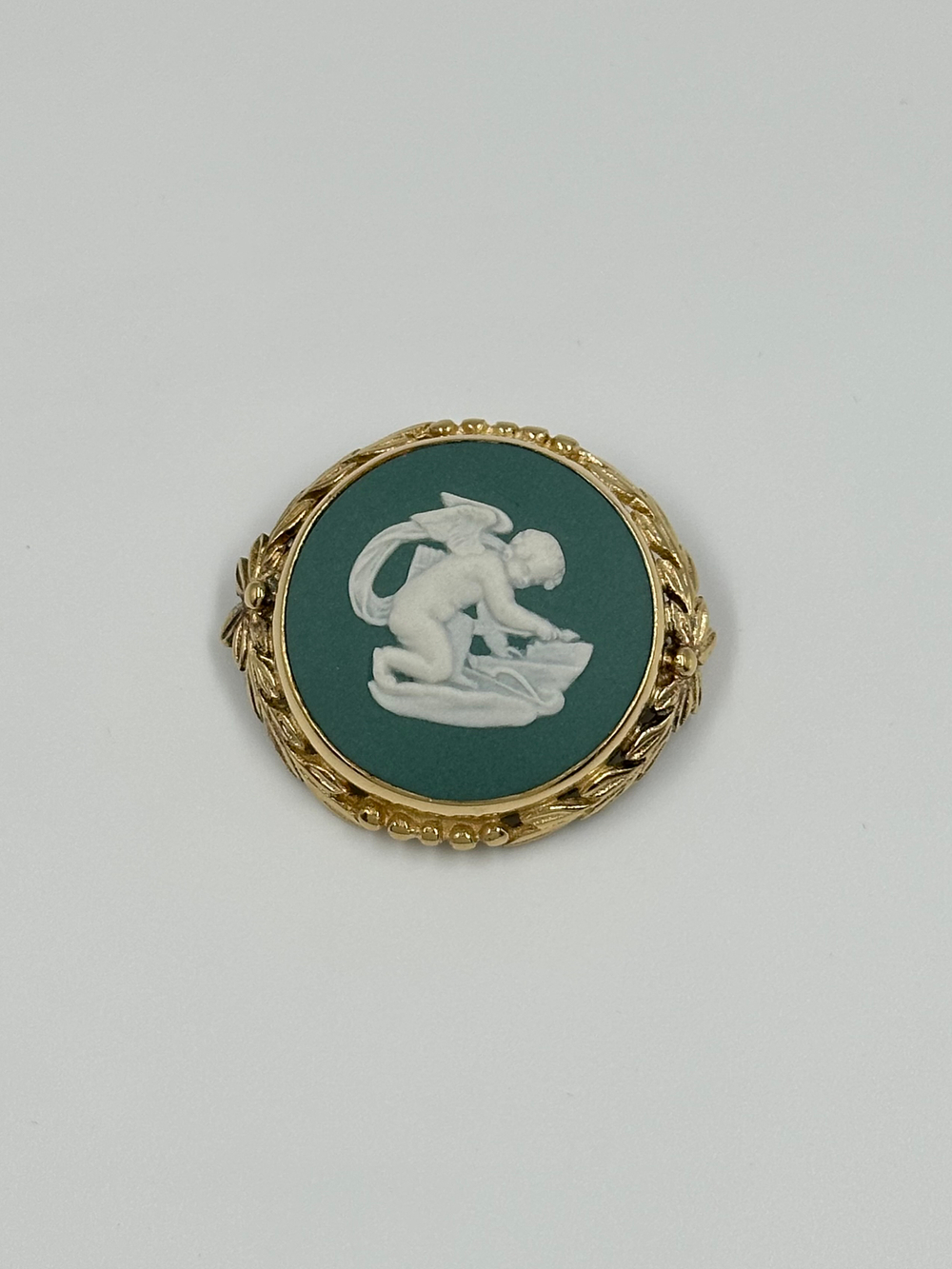 Брошь Wedgwood тёмно-зелёная