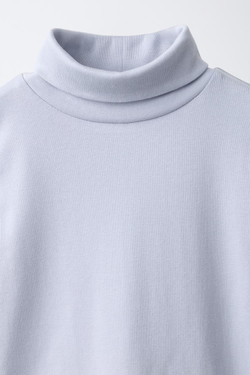 ZARA ФУТБОЛКА С МОДАЛОМ, НЕБЕСНО-ГОЛУБОЙ