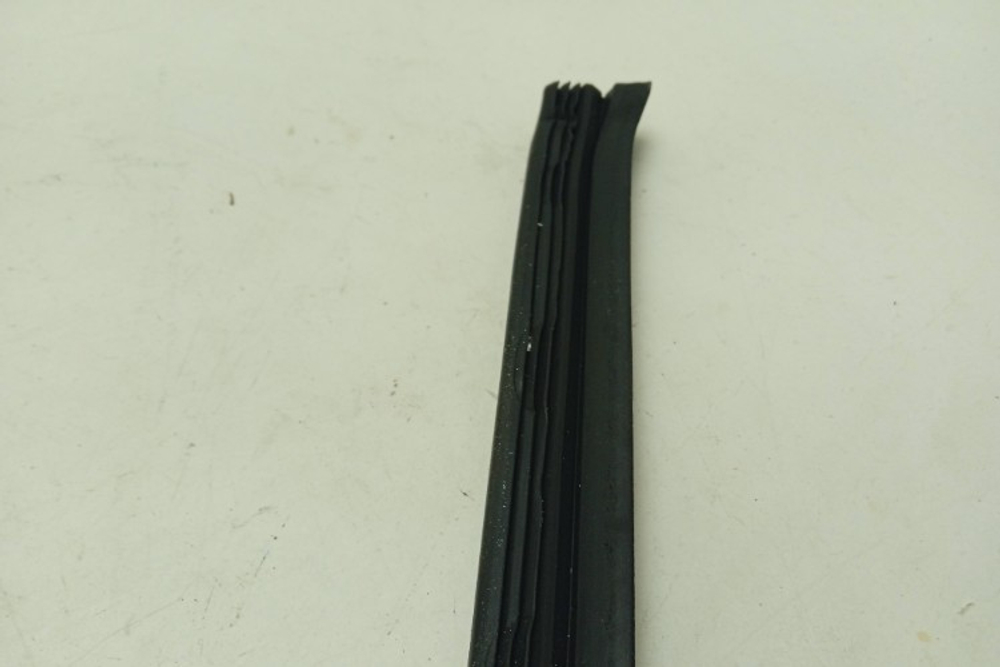 ESL94200LO ктп19 Уплотнитель двери для посудомоечной машины Electrolux ESL94200LO б/у