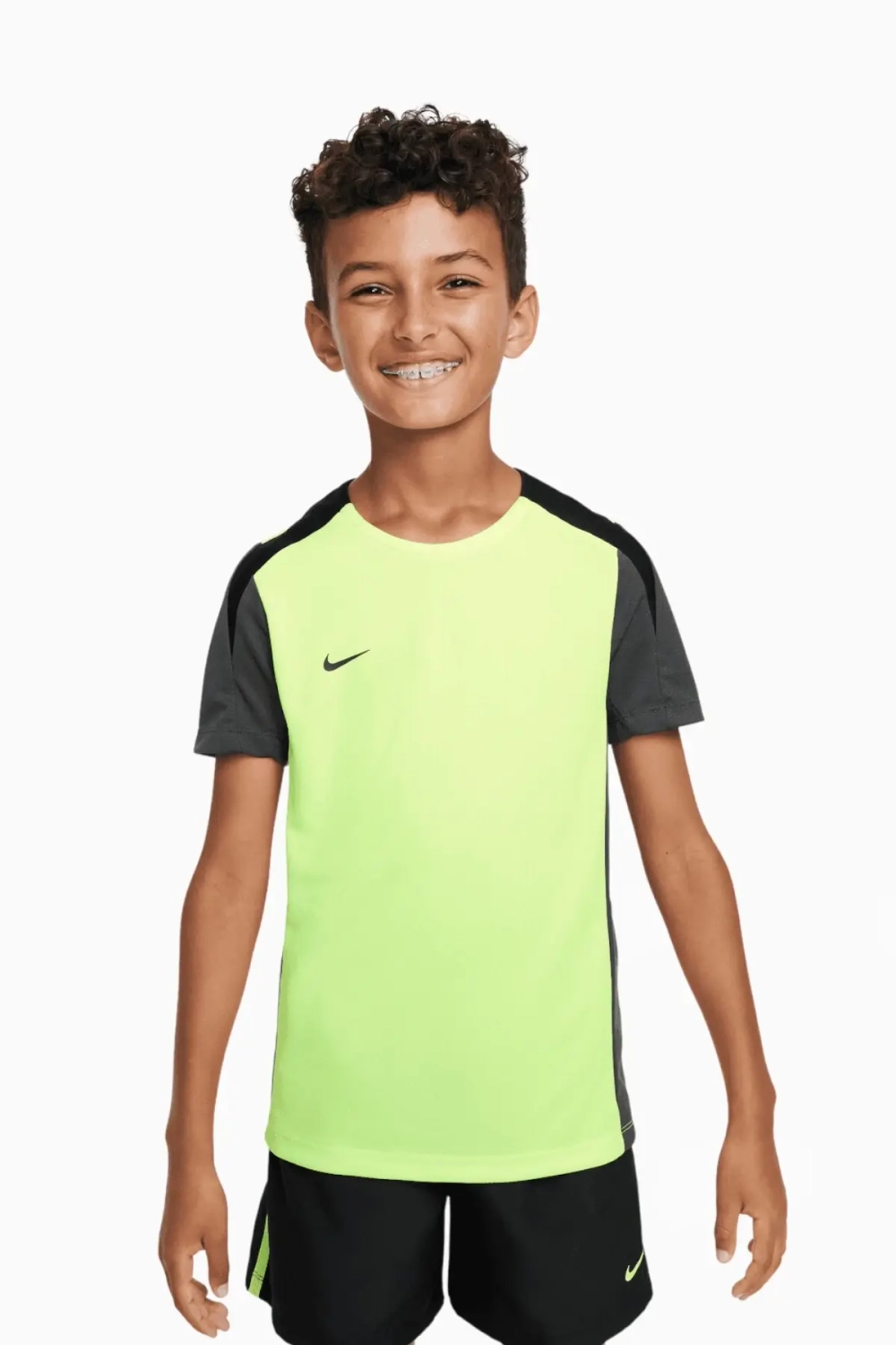 Футболка Nike Dri-FIT Strike Junior - зеленый