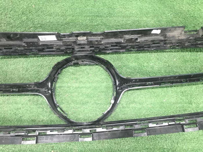 Накладка решетки радиатора Mercedes E W213 (20-23)