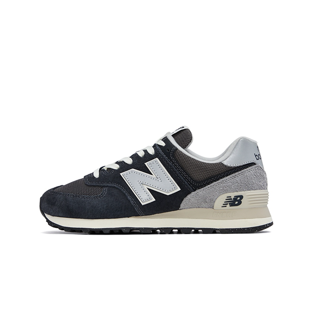alt="New Balance 574 Grey Black ML574EVW классические серо-черные кроссовки вид сбоку на белом фоне"
