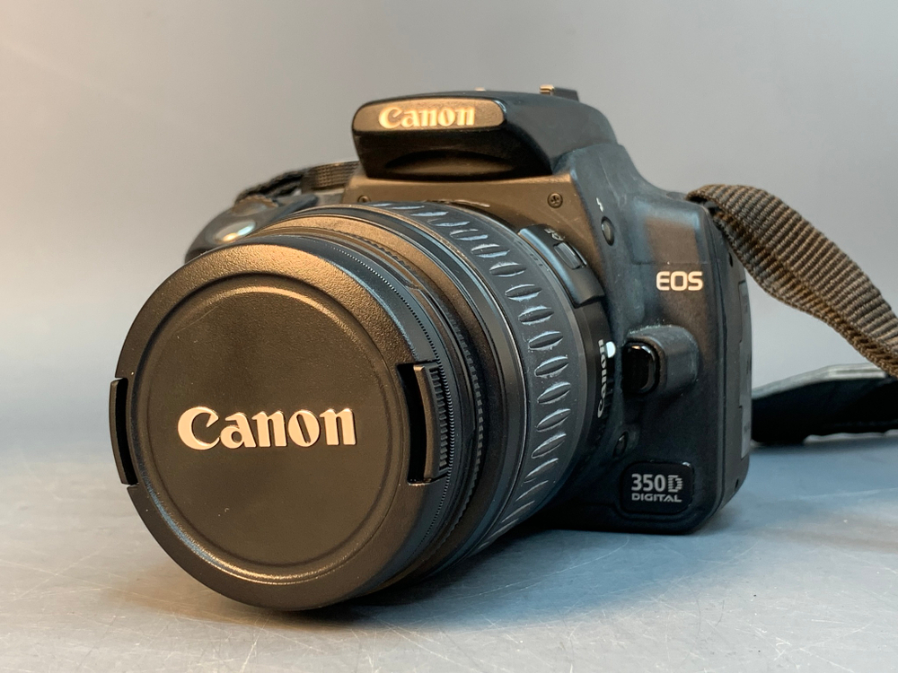Canon EOS 350D Kit EF-S 18-55mm 3.5-5.6 II