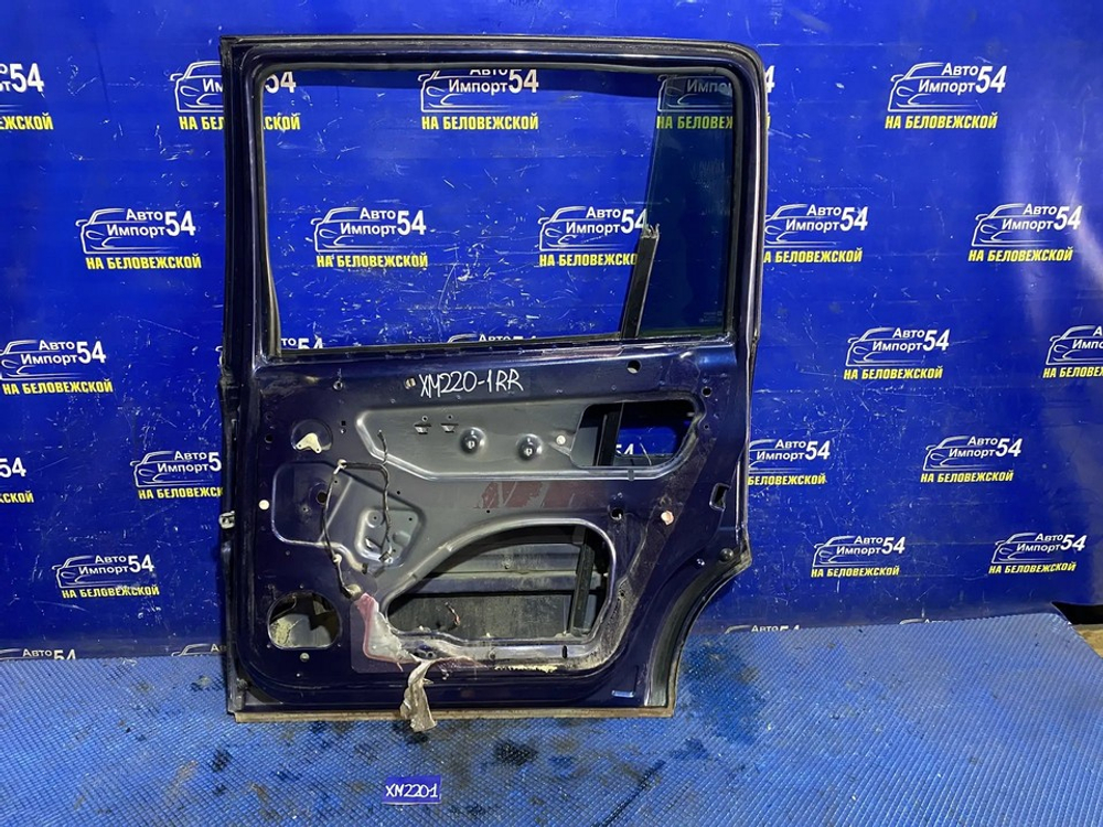 Дверь задняя правая SUBARU TRAVIQ 2003