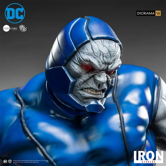 Wonder Woman vs Darkseid diorama - DC Comics - Iron Studios