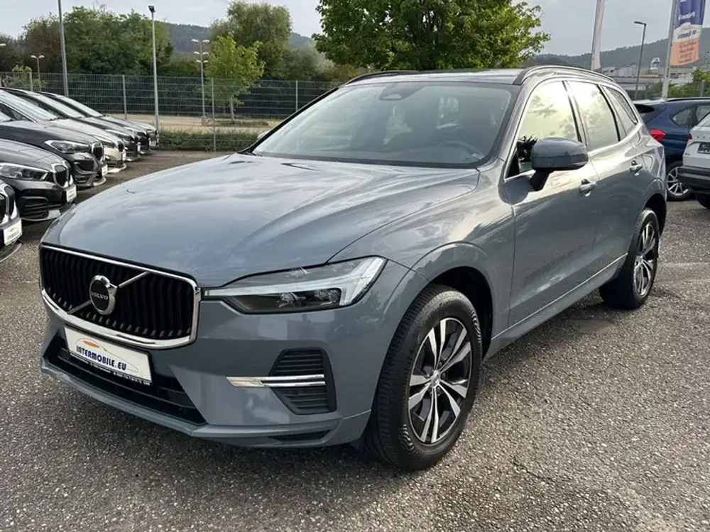 Volvo XC60 B4 Momentum Pro 2WD