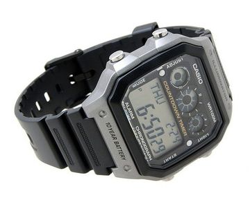Мужские японские наручные часы Casio AE-1300WH-8A
