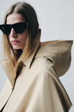 КОРОТКИЙ ВОДОНЕПРОНИЦАЕМЫЙ ТРЕНЧКОТ ZW COLLECTION - ZARA
