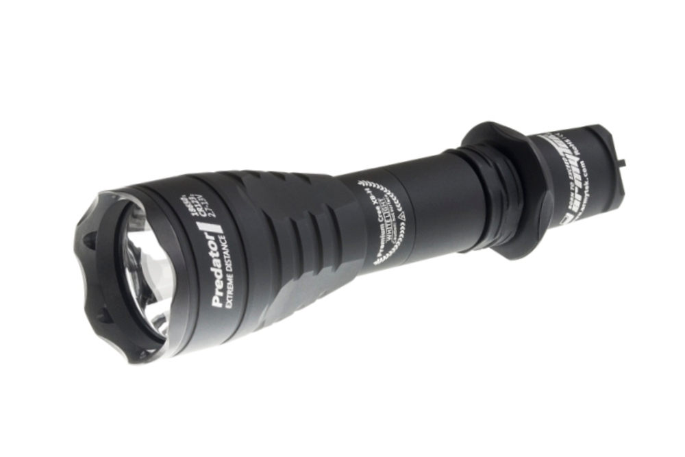 Фонарь светодиодный тактический Armytek Predator v3, 930 лм, теплый свет (без аккум. в комплекте)