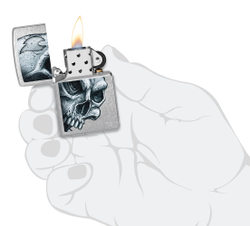 Зажигалка ZIPPO Skull and Flame с покрытием Street Chrome, латунь/сталь, серебристая, матовая, 38x13