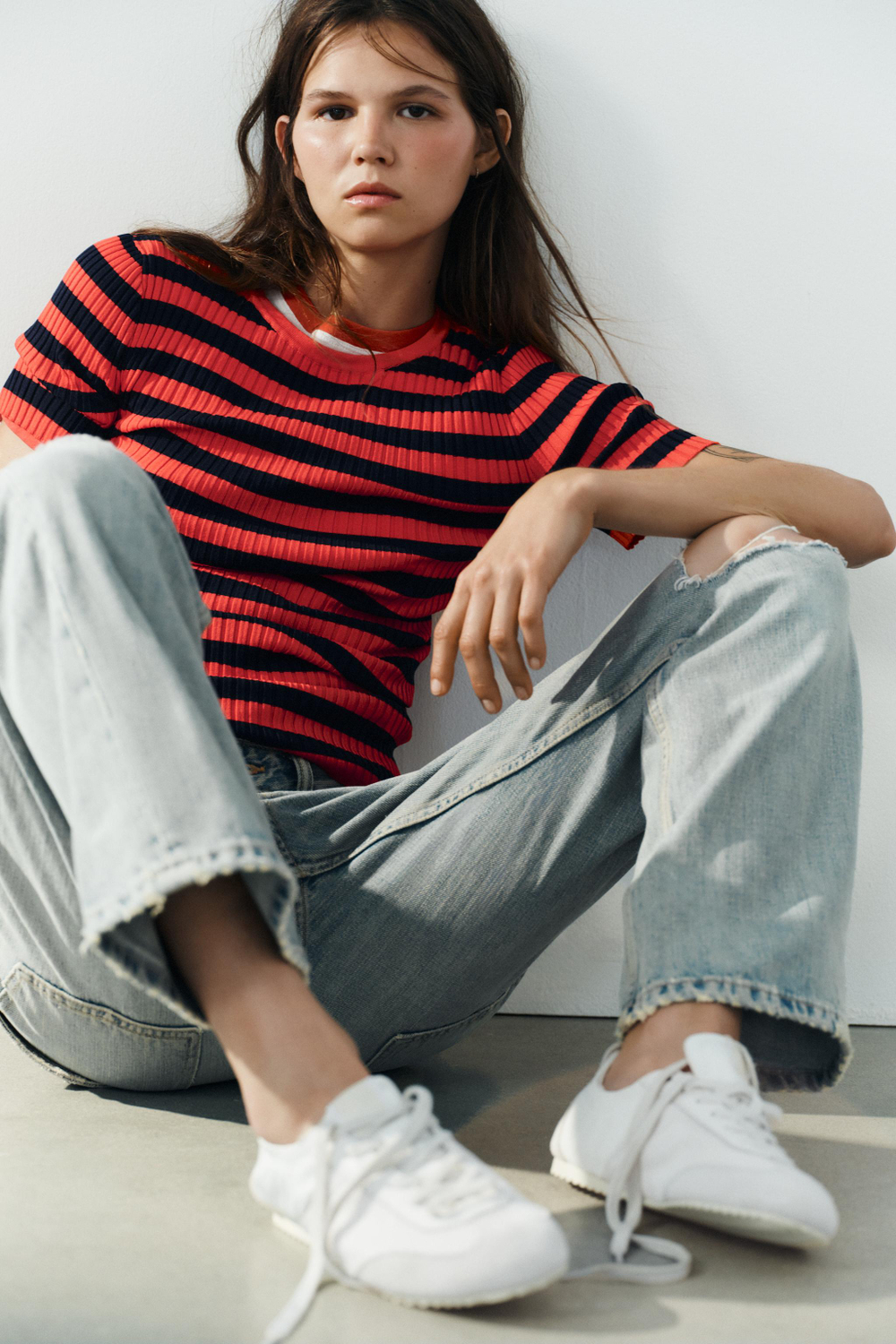 ТРИКОТАЖНЫЙ ТОП В ПОЛОСКУ В РУБЧИК — ZARA
