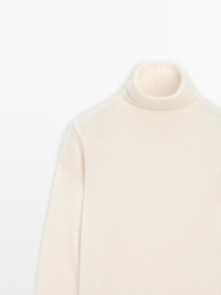 Massimo Dutti Трикотажный джемпер из смесовой шерсти с высоким воротником, натуральный/кремовый