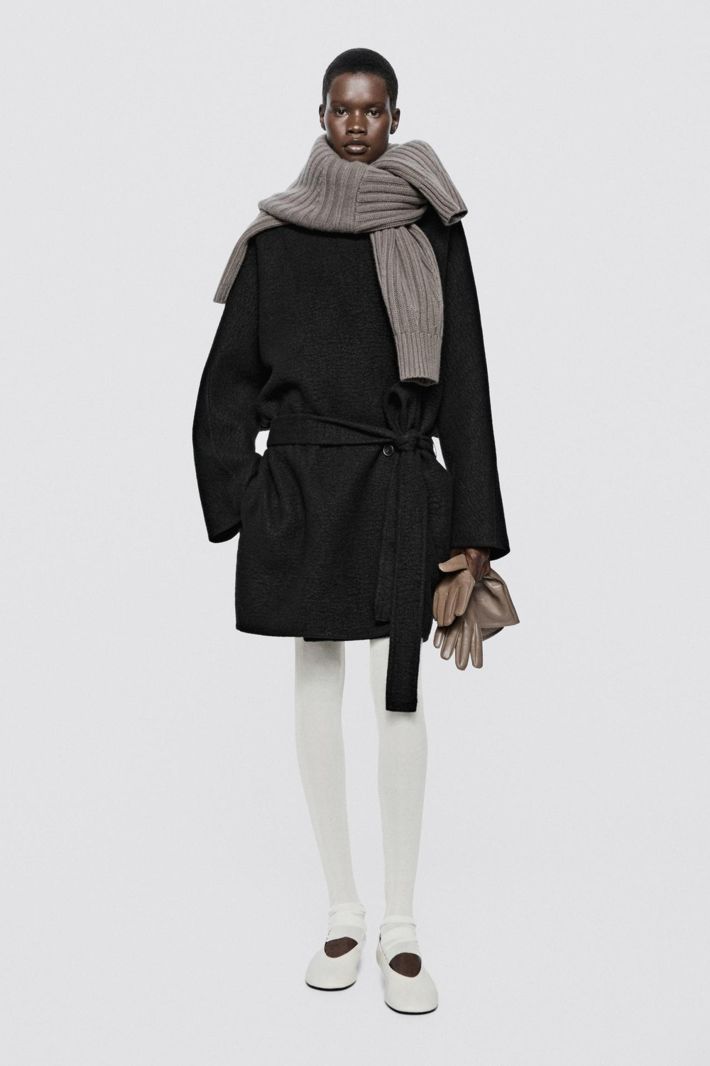 Massimo Dutti Кожаные балетки на низком каблуке - Limited Edition, ванильный