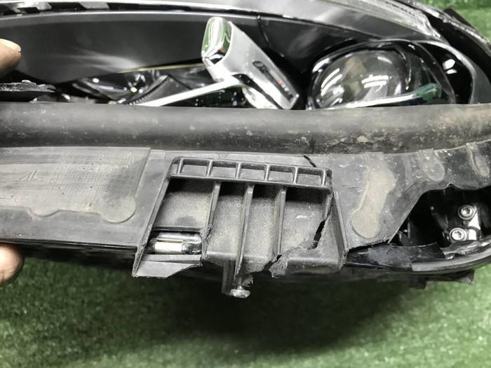 Битая Фара левая Mercedes C w206 (2021-н.в.) LED