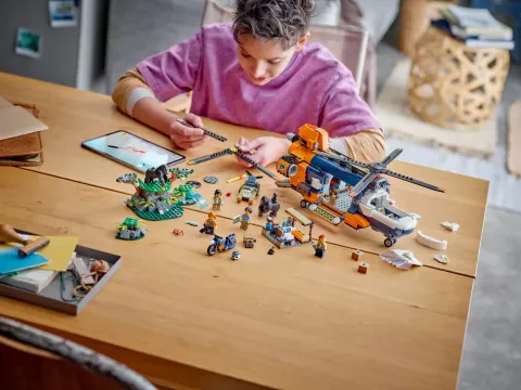 Конструктор LEGO City 60437 Вертолёт-исследователь джунглей в базовом лагере