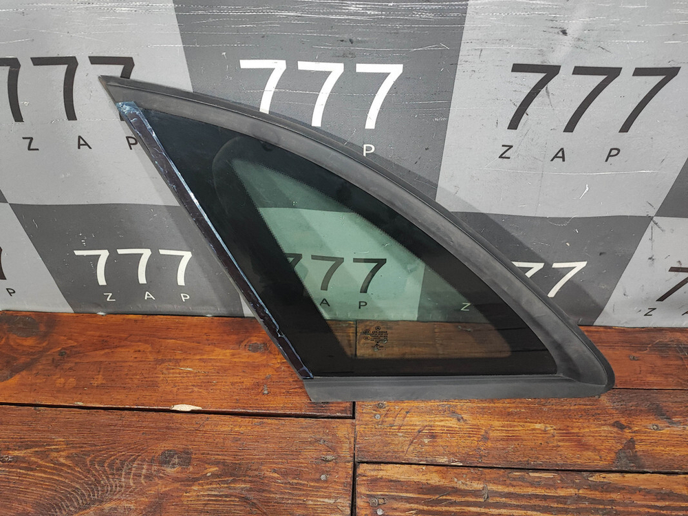 Стекло заднее левое глухое Mercedes B-Class (W246) 11-18 Б/У Оригинал A2466708100