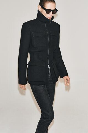 ZARA КУРТКА С ПОДПЛЕЧНИКАМИ И ШЕРСТЬЮ — ZW COLLECTION, ЧЕРНЫЙ