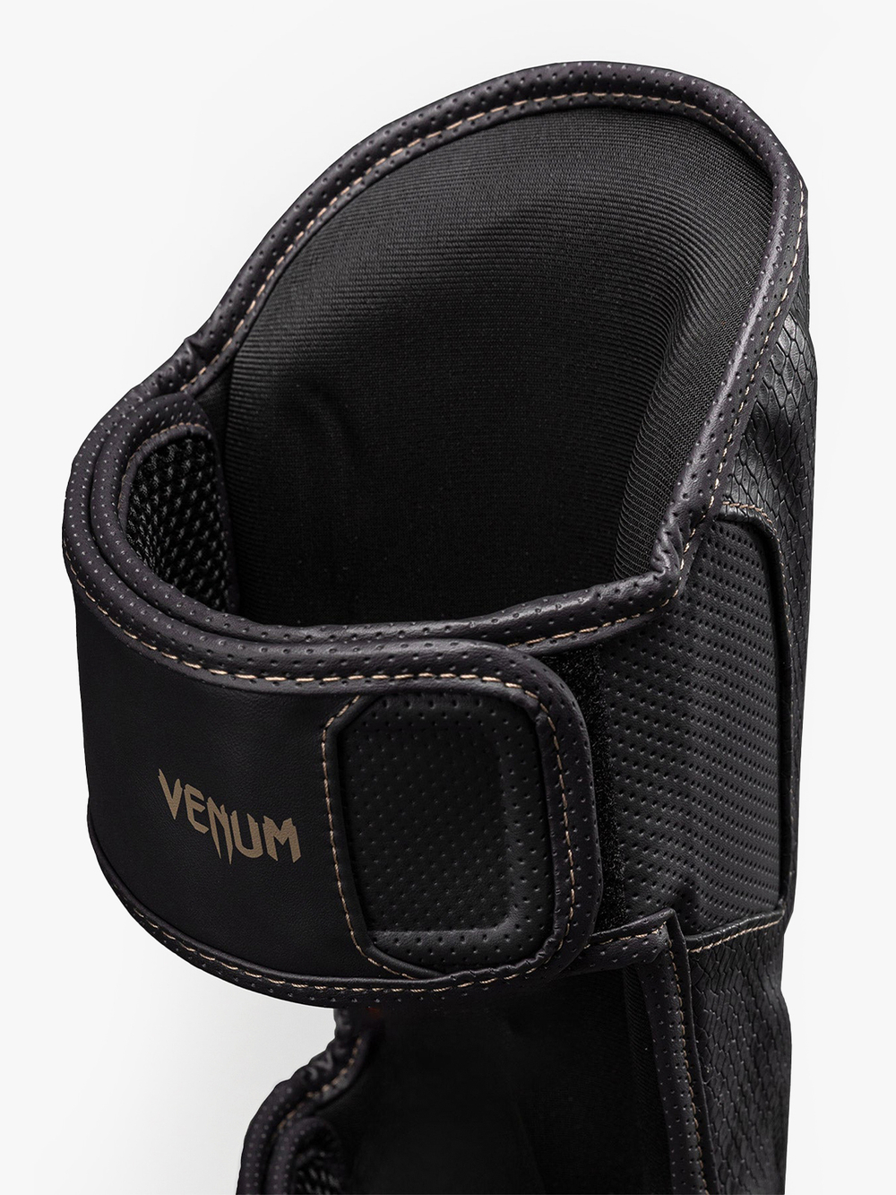 Щитки Venum Impact Evo Scales Dark Grey