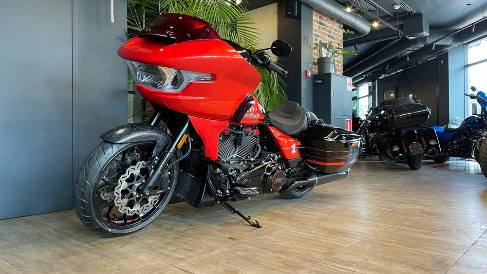 Harley-Davidson CVO Road Glide ST, 2026 (Сitrus Нeat)