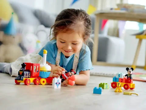 Конструктор LEGO Duplo 10941 Disney Праздничный поезд Микки и Минни