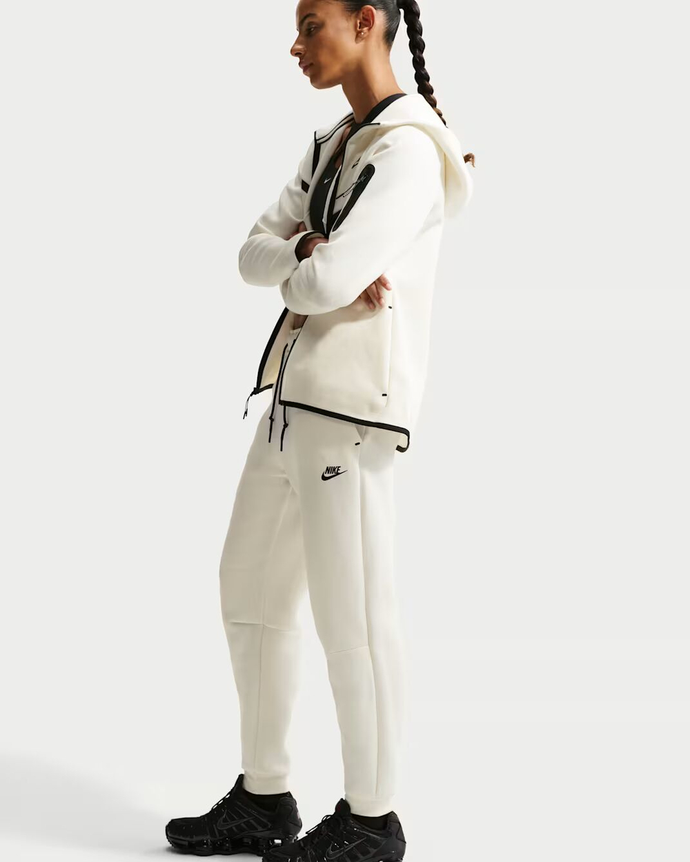 Nike Sportswear Tech Fleece Женские джоггеры с нормальной посадкой - NIKE