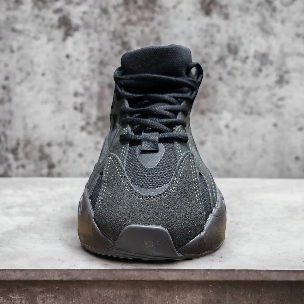 Adidas Yeezy Boost 700 V2 • Black Gray