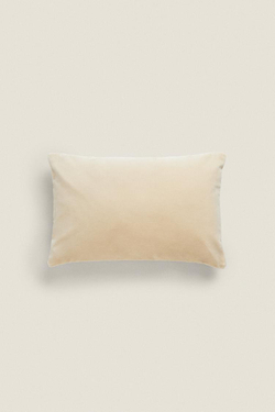 ZARA HOME БАРХАТНЫЙ ЧЕХОЛ ДЛЯ ДЕКОРАТИВНОЙ ПОДУШКИ, КРЕМОВЫЙ