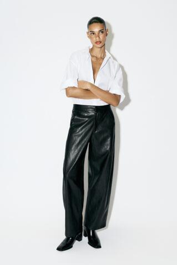 ZARA БРЮКИ BARREL ИЗ ИСКУССТВЕННОЙ КОЖИ, ЧЕРНЫЙ