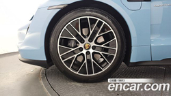 Porsche Taycan Base — 2023