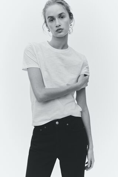 Облегающая футболка — Цвет слоновой кости - H&M