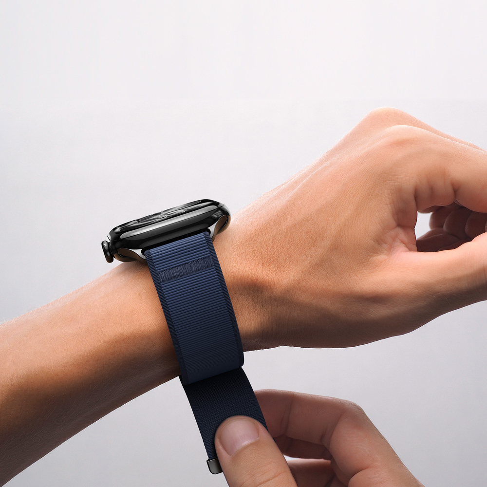 Ремешок синего цвета с магнитной фиксацией для смарт часов Apple Watch размером 42, 44, 45, 46, 49MM, серия Strap (YM Series) от Dux Ducis