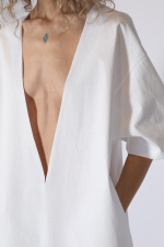 MM6 MAISON MARGIELA ПЛАТЬЕ БЕЛОЕ С ГЛУБОКИМ ВЫРЕЗОМ