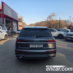 Audi Q7 45 TDI Quattro Premium — 2022