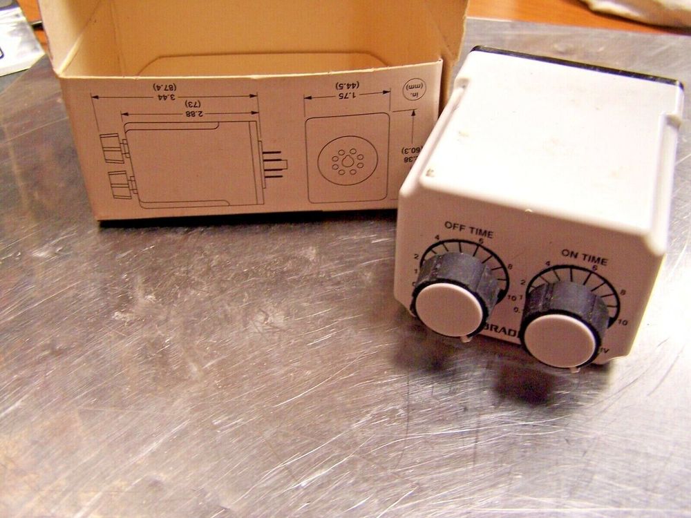 700-HV32AZ24TIMING RELAY 700-HV32AZ24TIMING RELAY