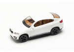 Автомобиль BMW X6, белый, черные диски