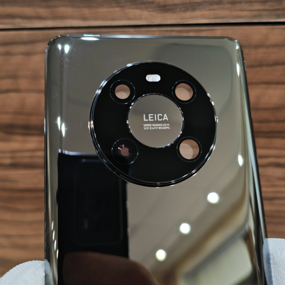 Крышка для Huawei Mate 40 (заднее стекло) "Оригинал 100%" цвет: Чёрный