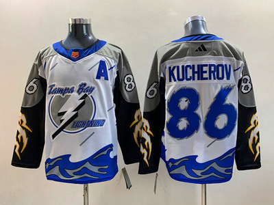 Хоккейная джерси NHL Никиты Кучерова - ADIDAS REVERSE RETRO 2022