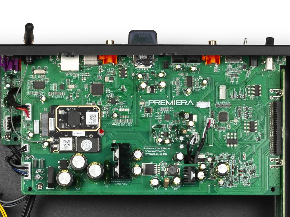 Premiera X1S PRO — предварительный усилитель (предусилитель) с сетевым проигрывателем