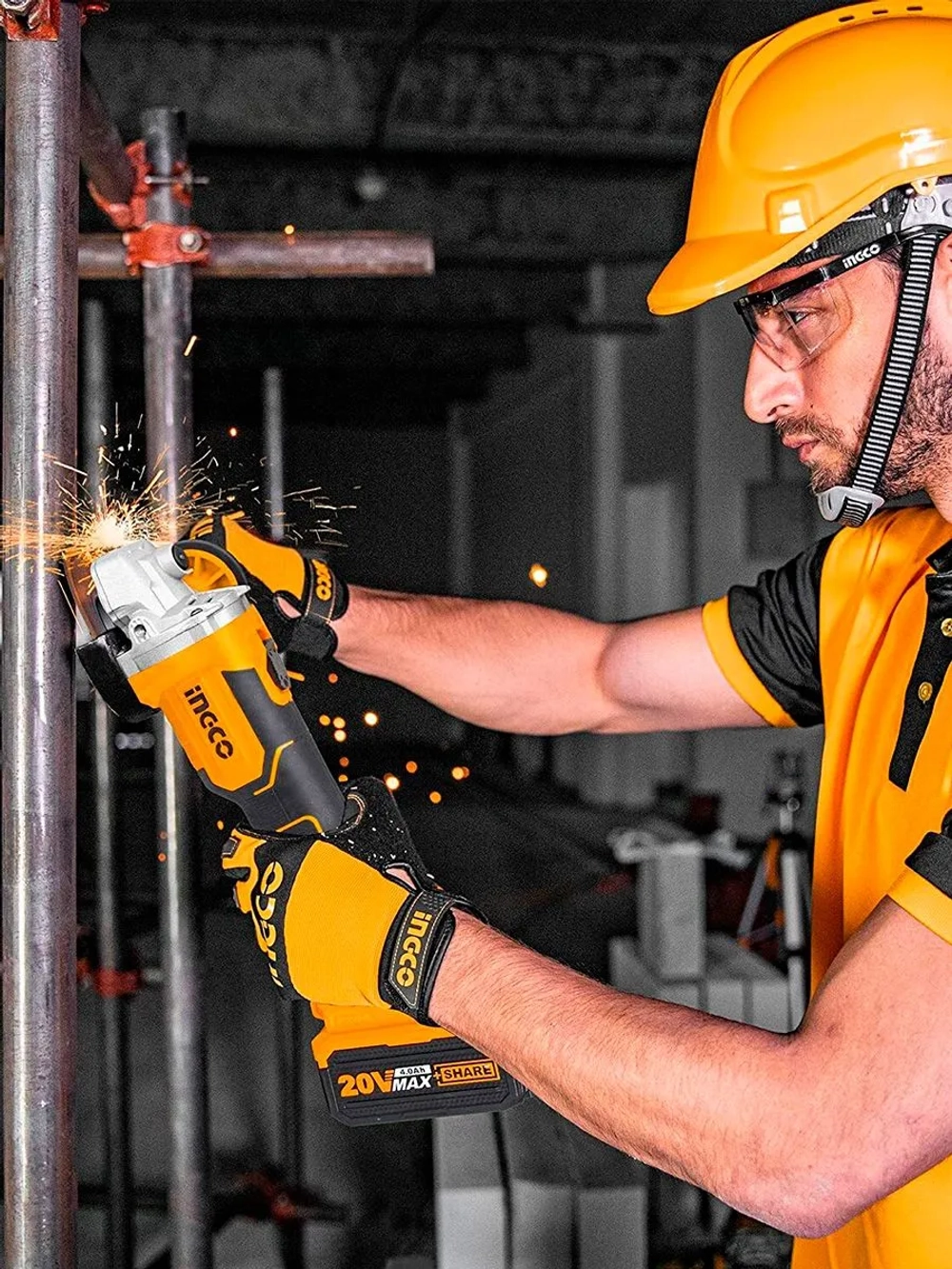 Аккумуляторная угловая шлифовальная машина (УШМ) INGCO CAGLI2012582 INDUSTRIAL 20 В 125 мм