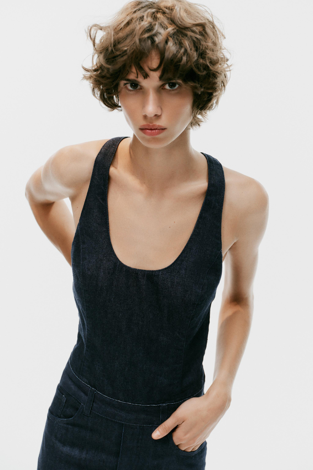 ДЛИННЫЙ КОМБИНЕЗОН С ПЕРЕКРЕСТНЫМИ БРЕТЕЛЯМИ — ZARA