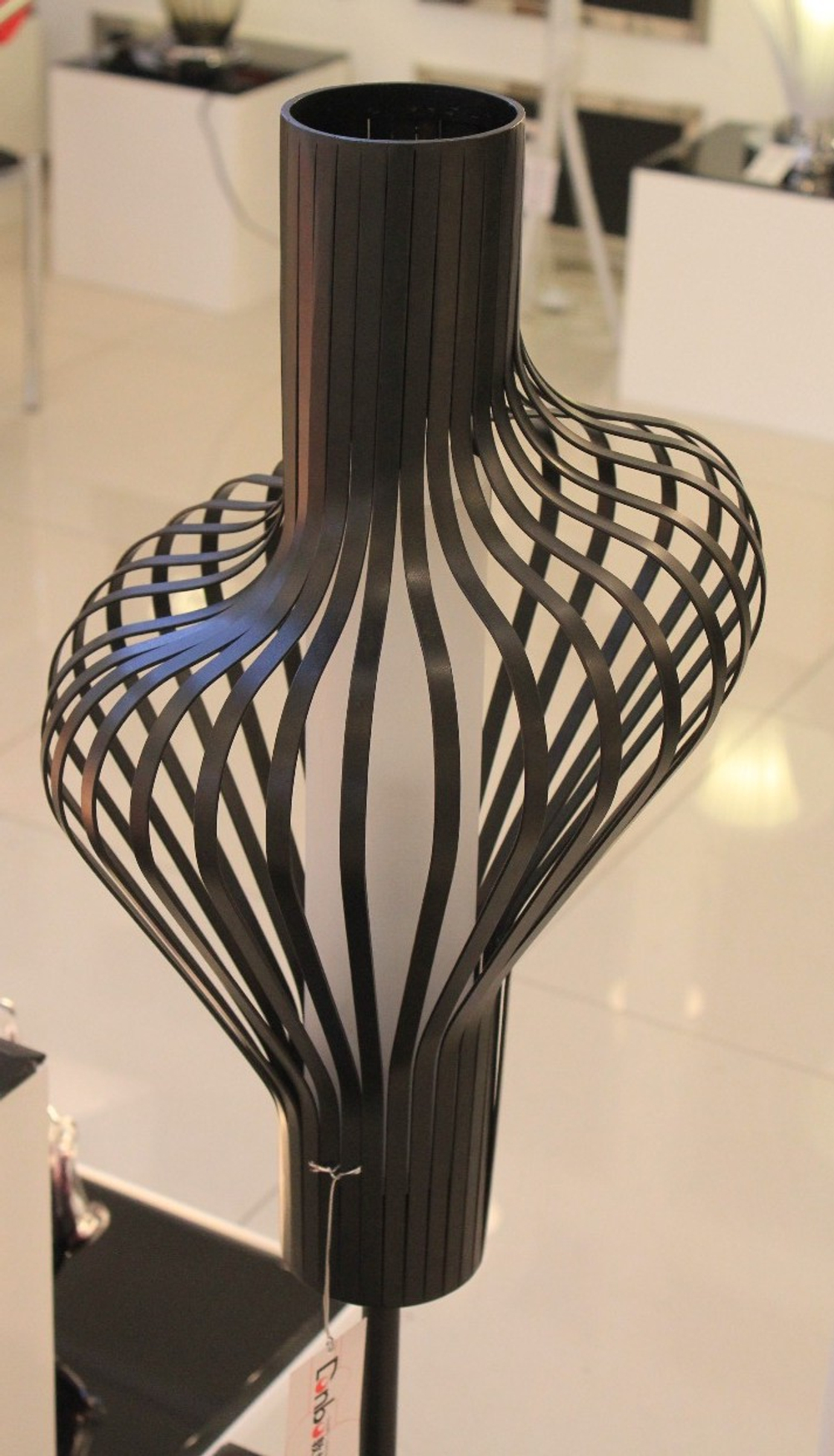 лампа  Diva Lamp by Thomas Kalvatn