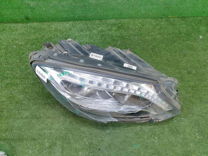 Битая Фара правая Mercedes S W222 (2013-2017) LED