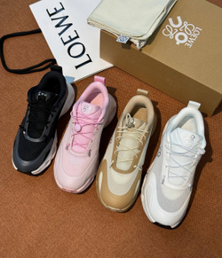Кроссовки On Running x Loewe