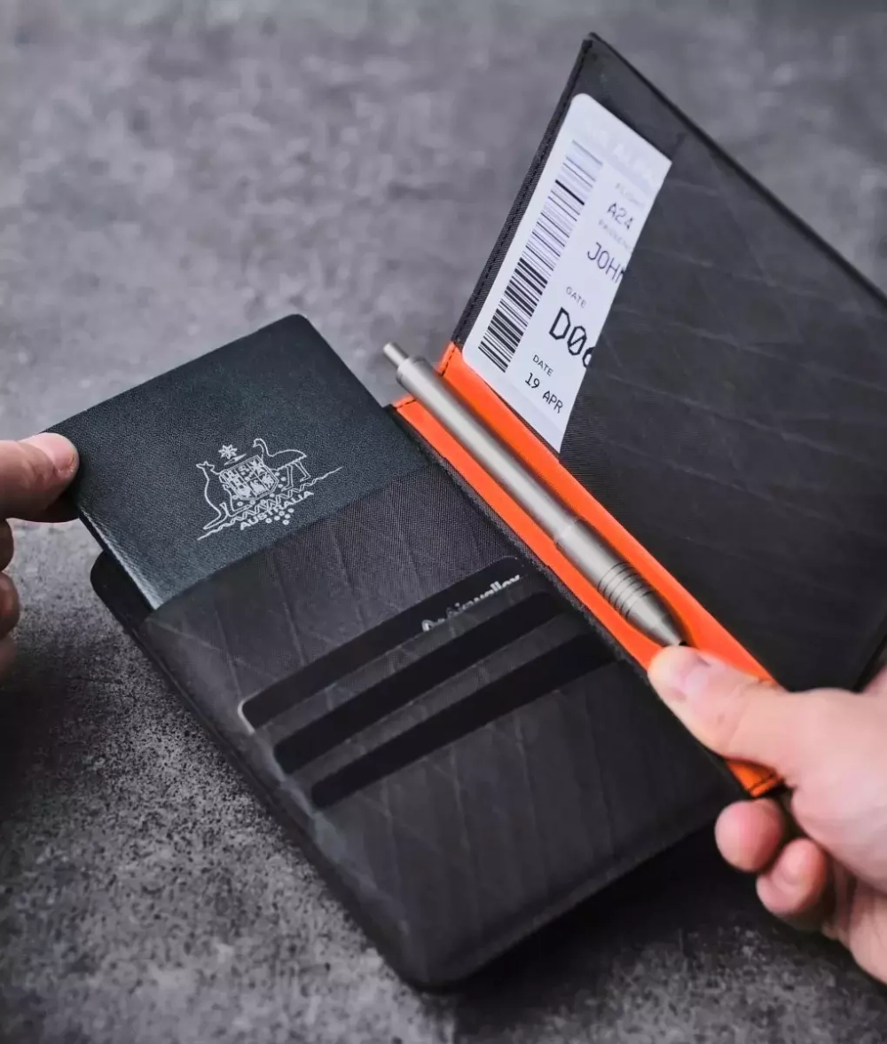 Кошелёк Alpaka Ark Bifold Passport Wallet