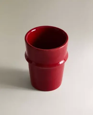ZARA HOME ВАЗА С РЕЛЬЕФНЫМ УЗОРОМ И ЛАКИРОВАННОЙ ОТДЕЛКОЙ, КРАСНЫЙ