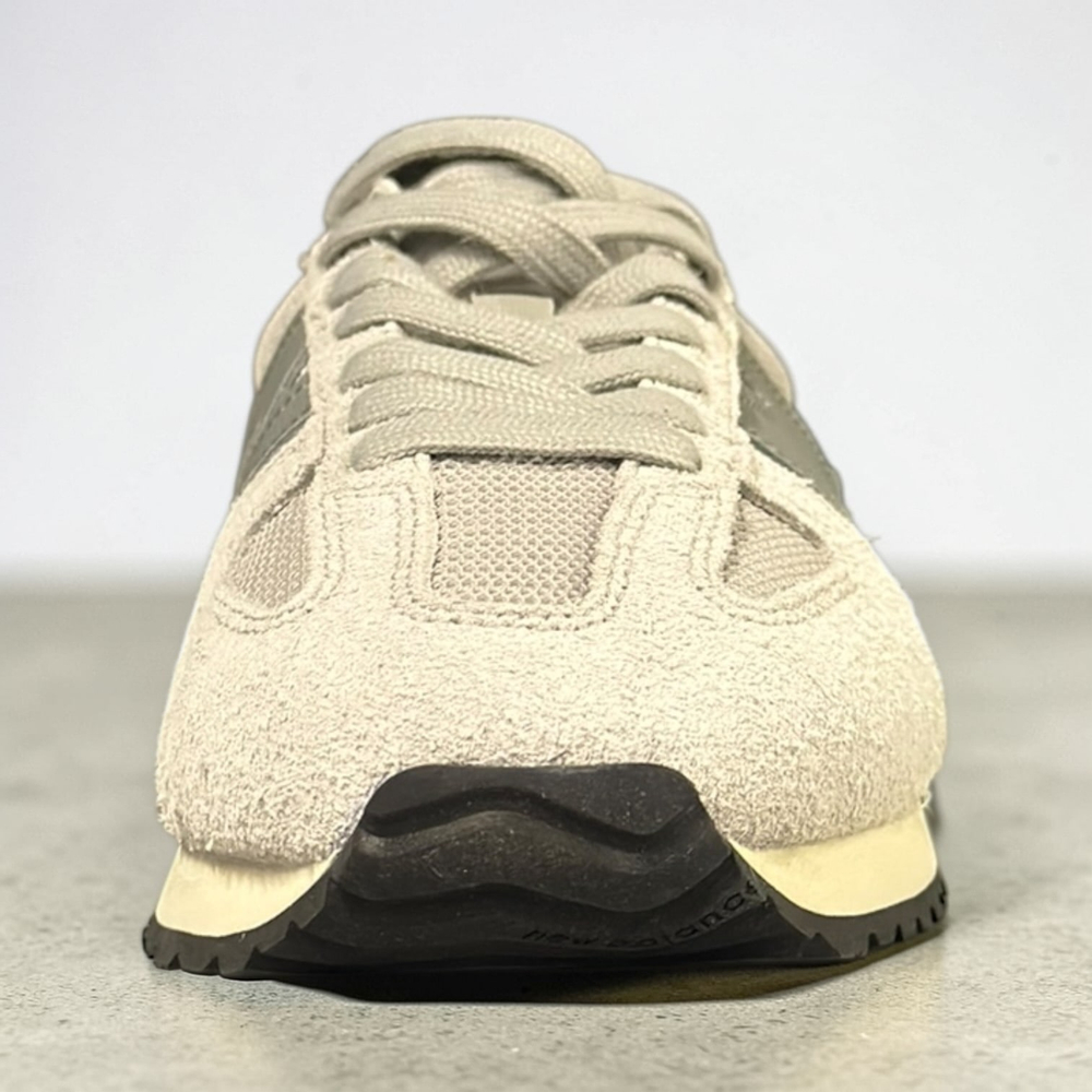 New Balance 471 • Gray