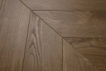 Ламинат ICON Chevron 12 мм Дуб Люмьер 1.971 м2